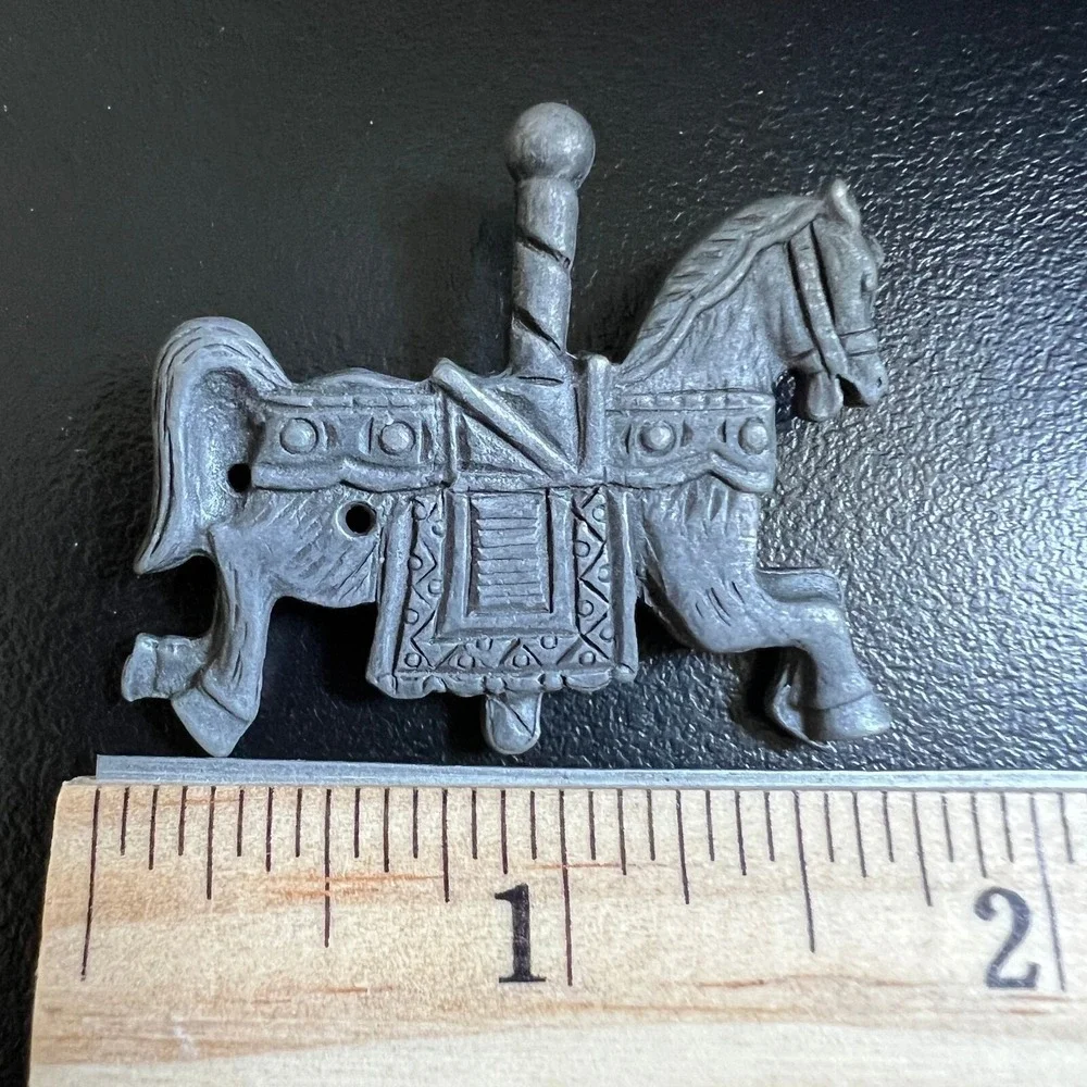 Vintage Carousel Horse‎ Brooch Pewter Tone Animal Pin